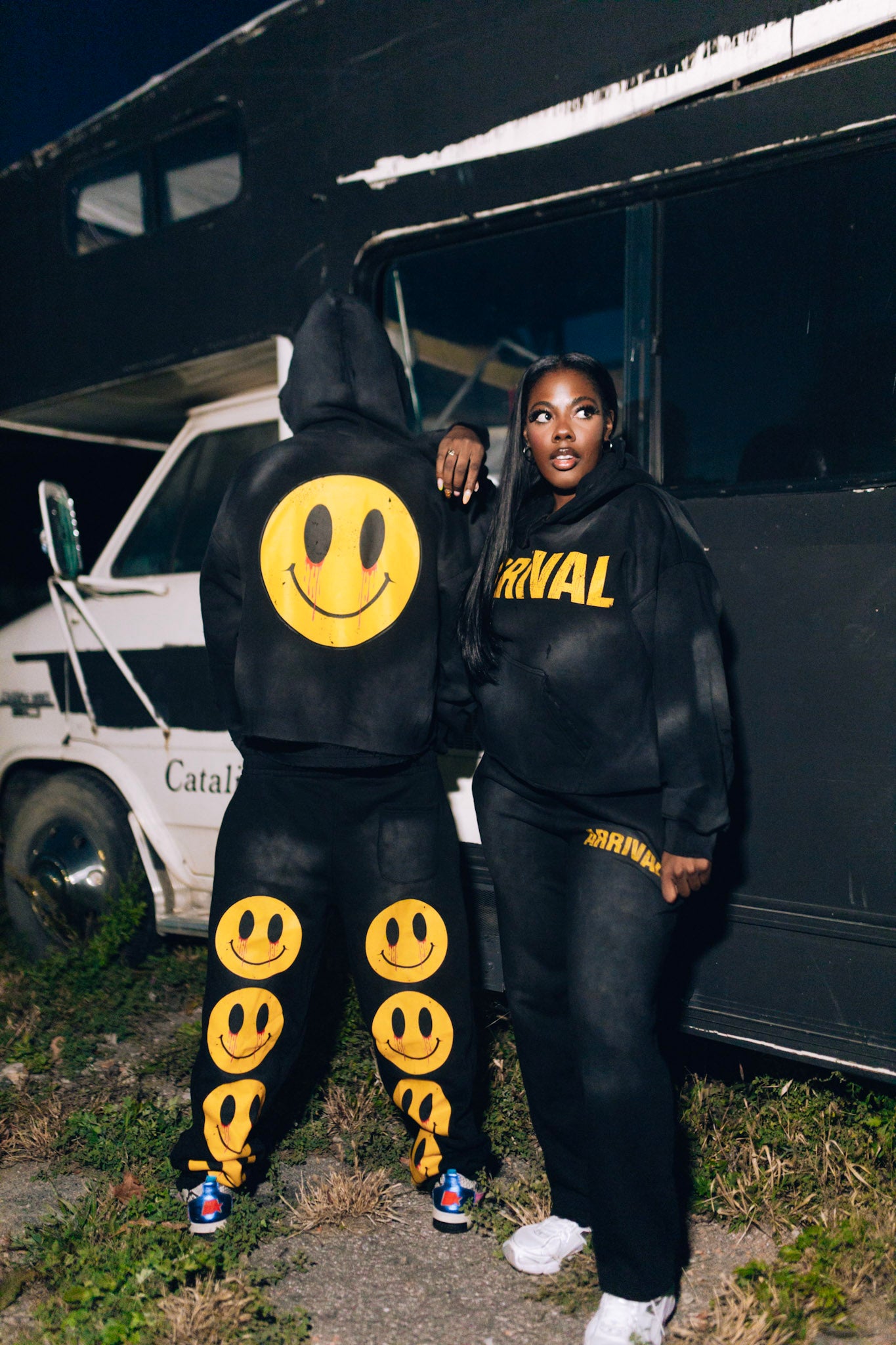 SMILEY DESTROYED PULLOVER