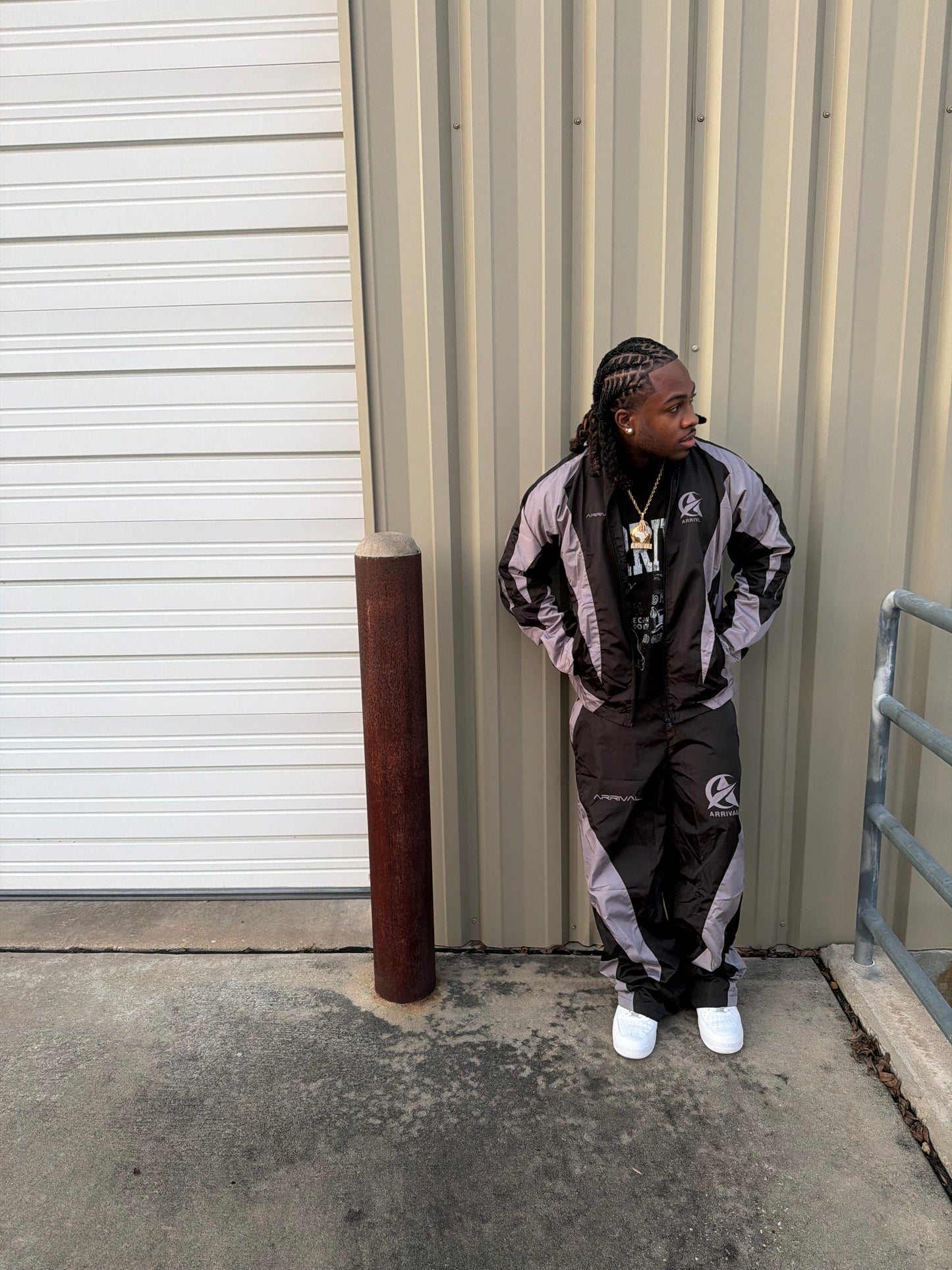 ARRIVAL TRACKSUIT (BLACK/GREY)